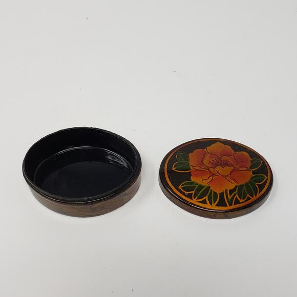 Small Home Master Hand Painted Lacquer Nesting Oval Jewelry Box - Picture 5 of 6